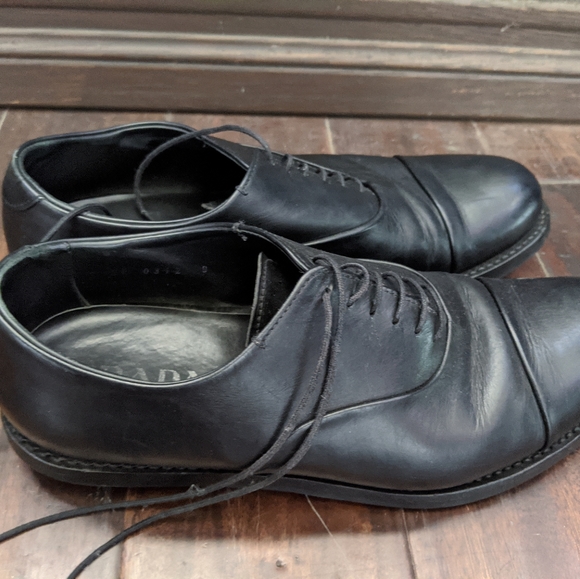 Prada size 9 - Picture 2 of 6